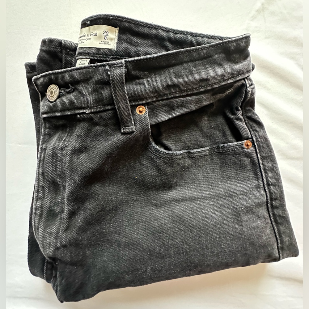 ABERCROMBIE & FITCH // BLACK WIDE LEG JEANS // SIZE 8